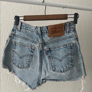 Vintage Levi's Women's Light Blue Denim Shorts